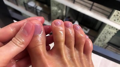 Gina Gerson play with soles