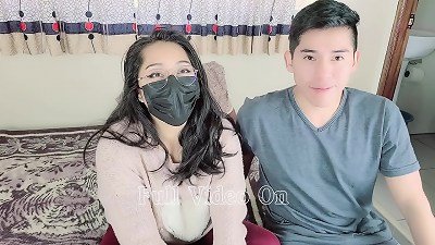 CochaCasting - huge-boobed 25 yr older Linda Keyty