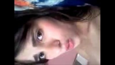 Ø´Ø±Ù…ÙˆØ·Ù‡ Ø³ÙˆØ±ÙŠÙ‡ ØªØµÙˆØ± Ø¬Ø³Ù…Ù‡Ø§ Ùˆ ØªÙƒÙ„Ù… Ø­Ø¨ÙŠØ¨Ù‡Ø§ ÙÙŠØ¯ÙŠÙˆ Ø³Ø§Ø®Ù† ØªÙ„Ø¹Ø¨ Ø¨Ø­Ù„Ù…ØªÙ‡Ø§ Ùˆ ØµØ¯Ø±Ù‡Ø§ Ùˆ ÙƒØ³Ù‡Ø§