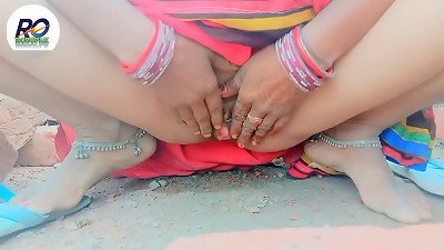 Desi Village bhabhi saree display finger and baigan chudai hindi clear voice roboplx