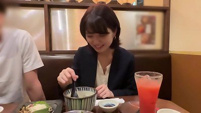 A beautiful, slutty young chick one-night stands. A thick deep throat from a g-spot and meaty squirts! She gets plowed by a wand and raw shaft in cowgirl position.