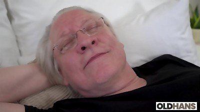 It&rsquo;s time to Fuck, Grandpa! Isabella Both pounds OldHans