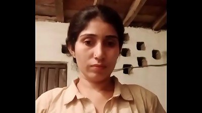 Beautyful lady showing titties