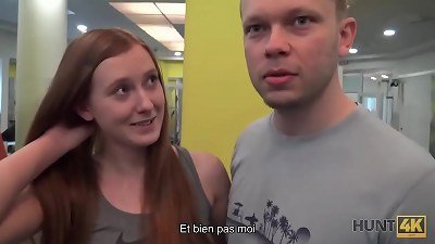 HUNT4K. La joven y bella Linda mouth-watering ama los deportes, el dinero y el sexo