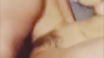 Estudiante dormid, despierta ardiente mojada su vagina.