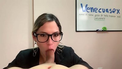 I gave my manager a oral pleasure to get a hoist