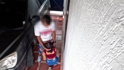 CHICA puny QUE ENCUENTRO EN LA CARRETERA SE DEJA FOLLAR A CAMBIO DE UN BOLETO PARA EL BUS