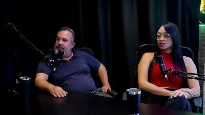 Negative media helps, only films without a condom, commented on the porn actress arrested in Paraguay, and the posture she likes... - Binho TED (Official Ted) | observe ON: SHEER/RED