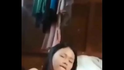 Pinay damsel is caught draining