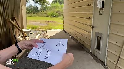 Spooky Halloween Corn maze - TRAILER