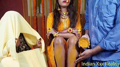 Haldi Rasam f@ther d@ughter m@ther in hindi