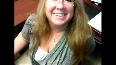 plump milf gives a blowage