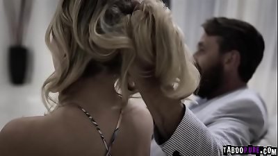 Giselle Palmer receives a xxx pound from Steve Holmes