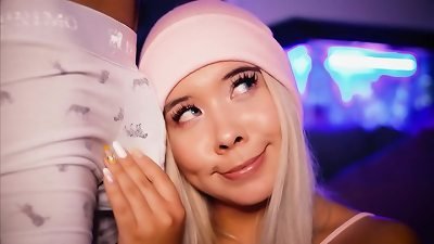 Innocent-faced light-haired wants to make her stepbrother's jizz-shotgun rock-hard for you