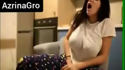 Mastubrate on webcam