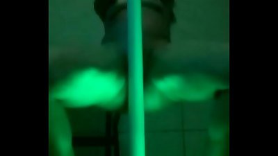 Esfregando a buceta no ferro , @flavinhafreitas