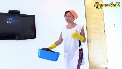 MAMACITAZ - insane Tourist Has pov lovemaking In His hotel apartment With A molten Latina Maid - Rosa Roca
