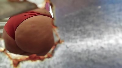 Caught and recorded in an outdoor dressing apartment