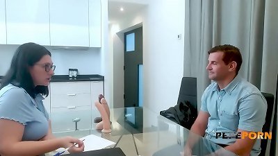 Meraki Pacense perceives like becoming a assistant and doing filthy things to candidates